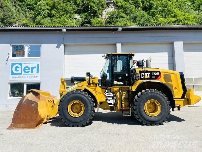 CAT 972M XE Pale gommate