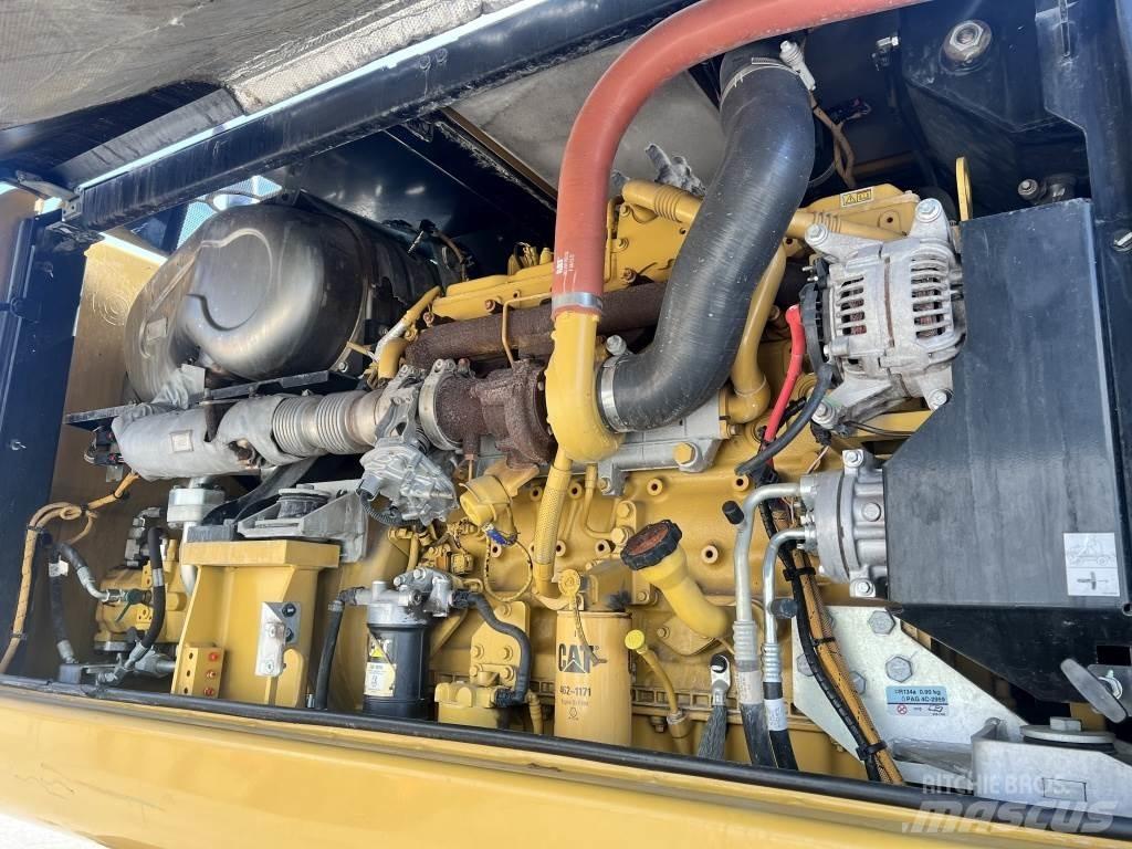 CAT M 320 F Escavatori gommati