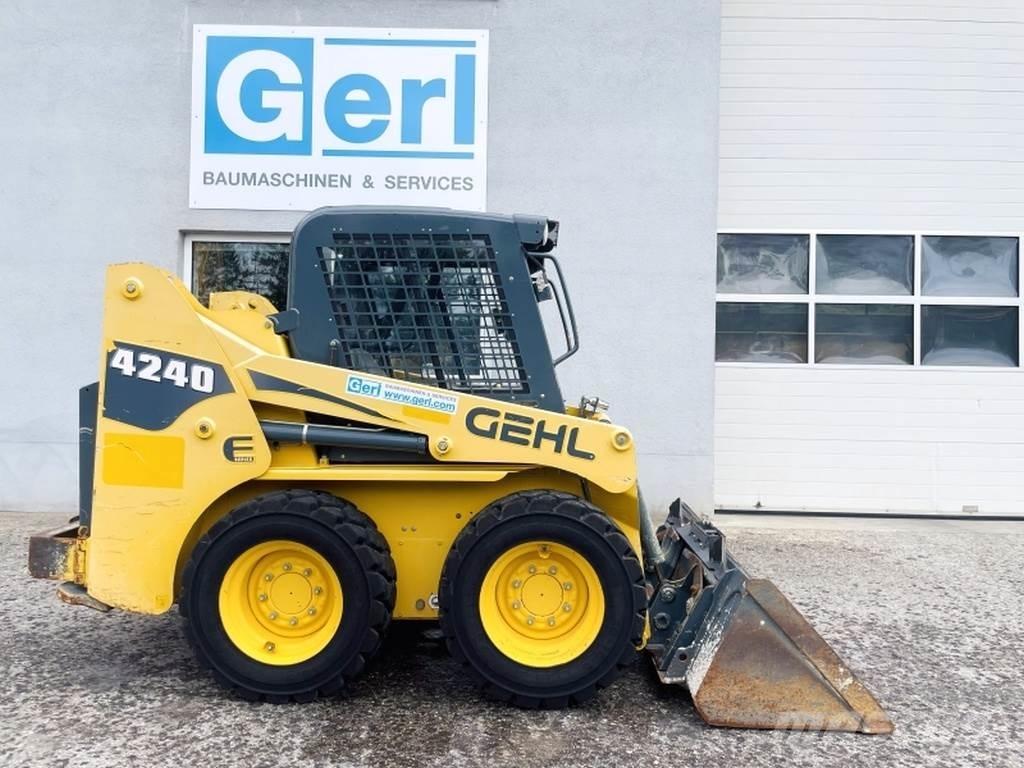 Gehl SL4240 Mini Pale Gommate