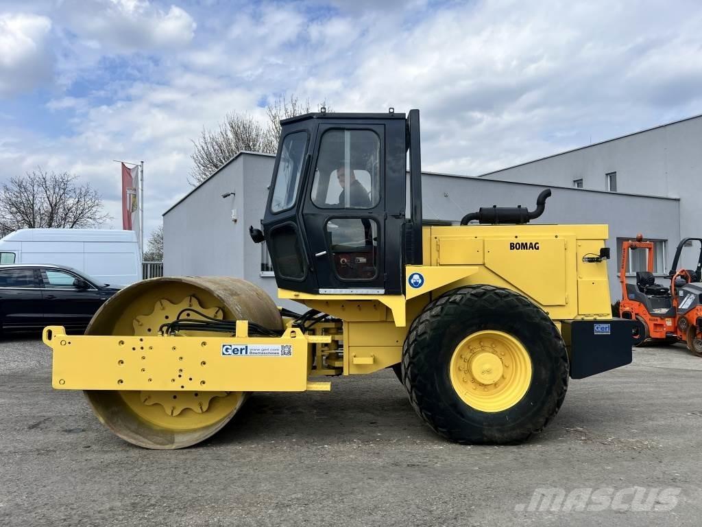 JCB Vibromax W 1402 D Rulli monotamburo