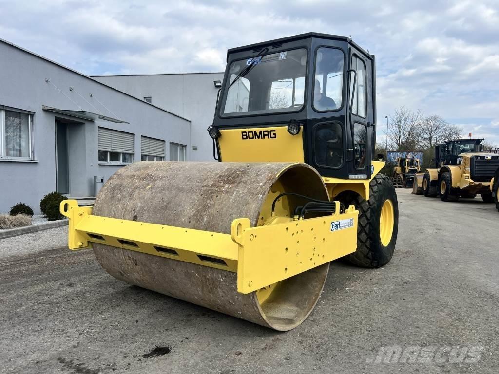 JCB Vibromax W 1402 D Rulli monotamburo