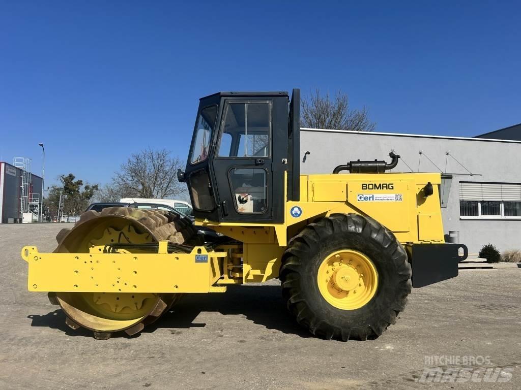 JCB Vibromax W 1402 PD Rulli monotamburo