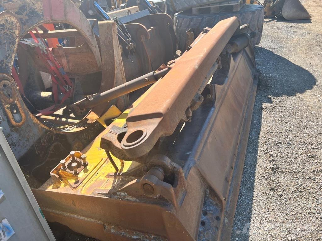 Komatsu D 65 EX-15 Dozer cingolati