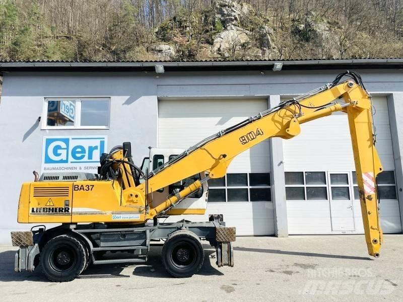 Liebherr A904 Movimentazione rifiuti