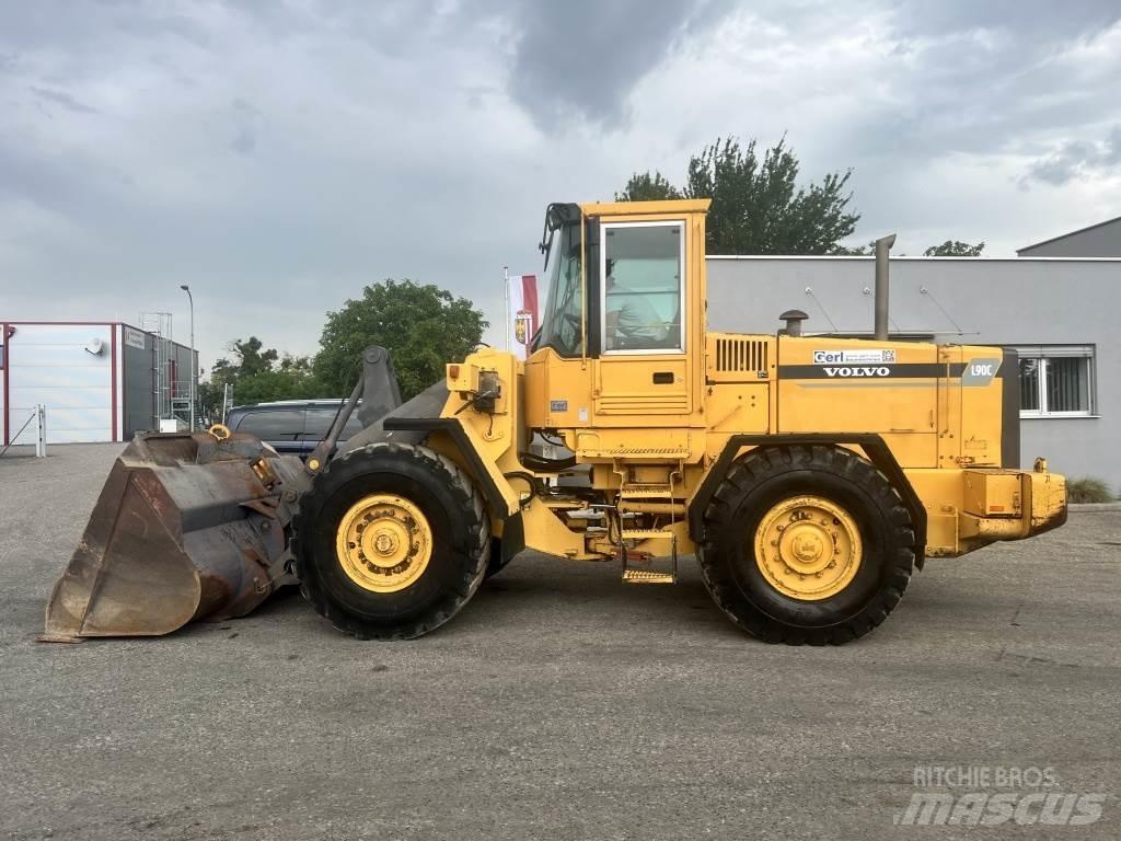 Volvo L 90 C Pale gommate