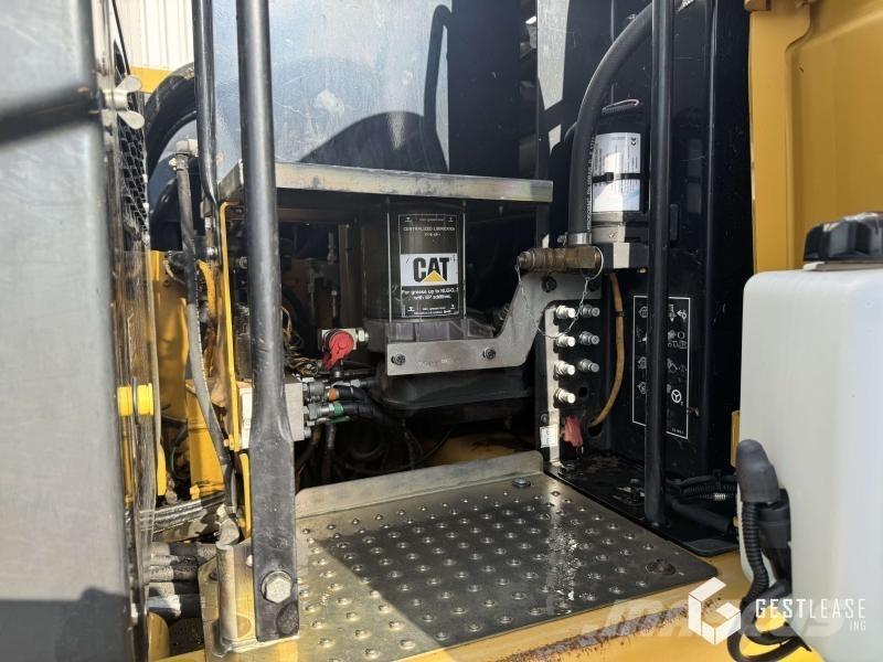 CAT M313D Escavatori gommati