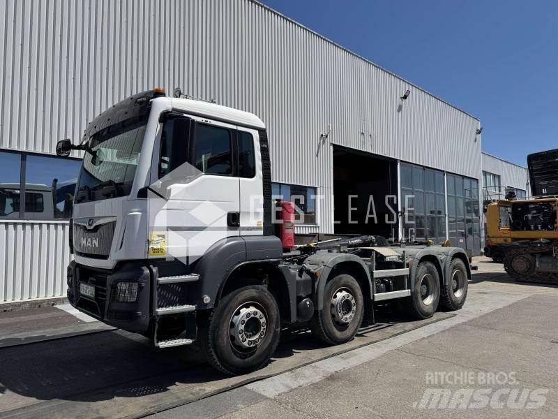 MAN TGS 35.470 Camion con gancio di sollevamento
