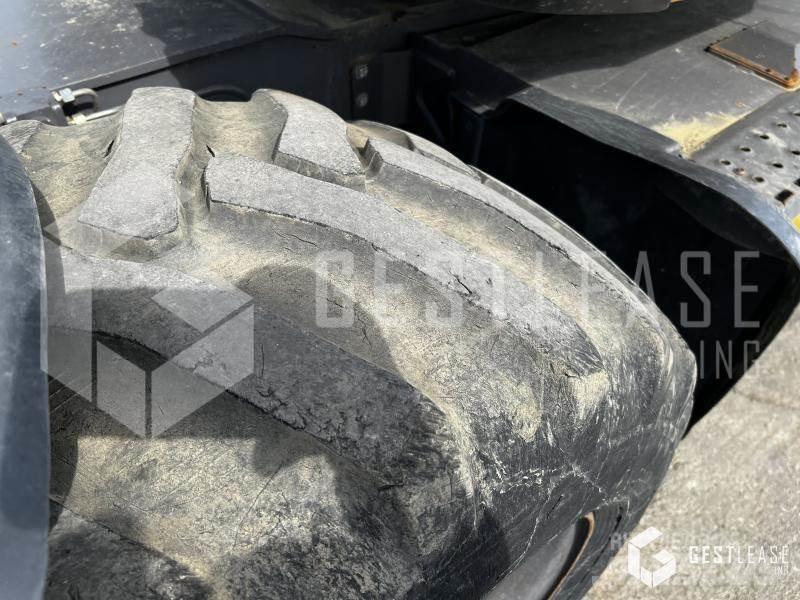 Mecalac 11 MWR Escavatori gommati