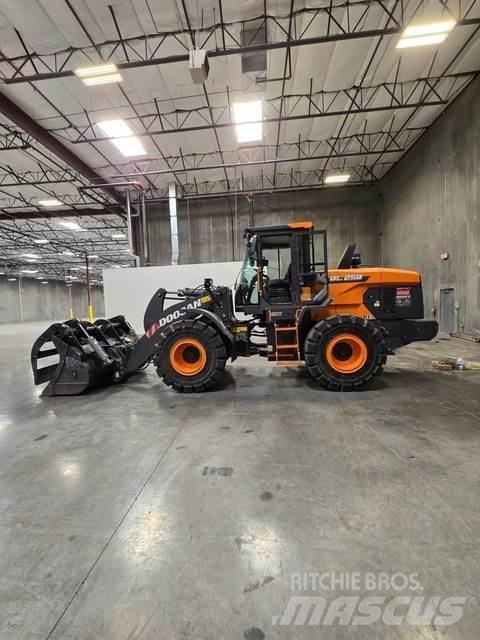 Doosan DL250-7 Pale gommate