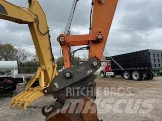 Doosan DX225LC Escavatori cingolati
