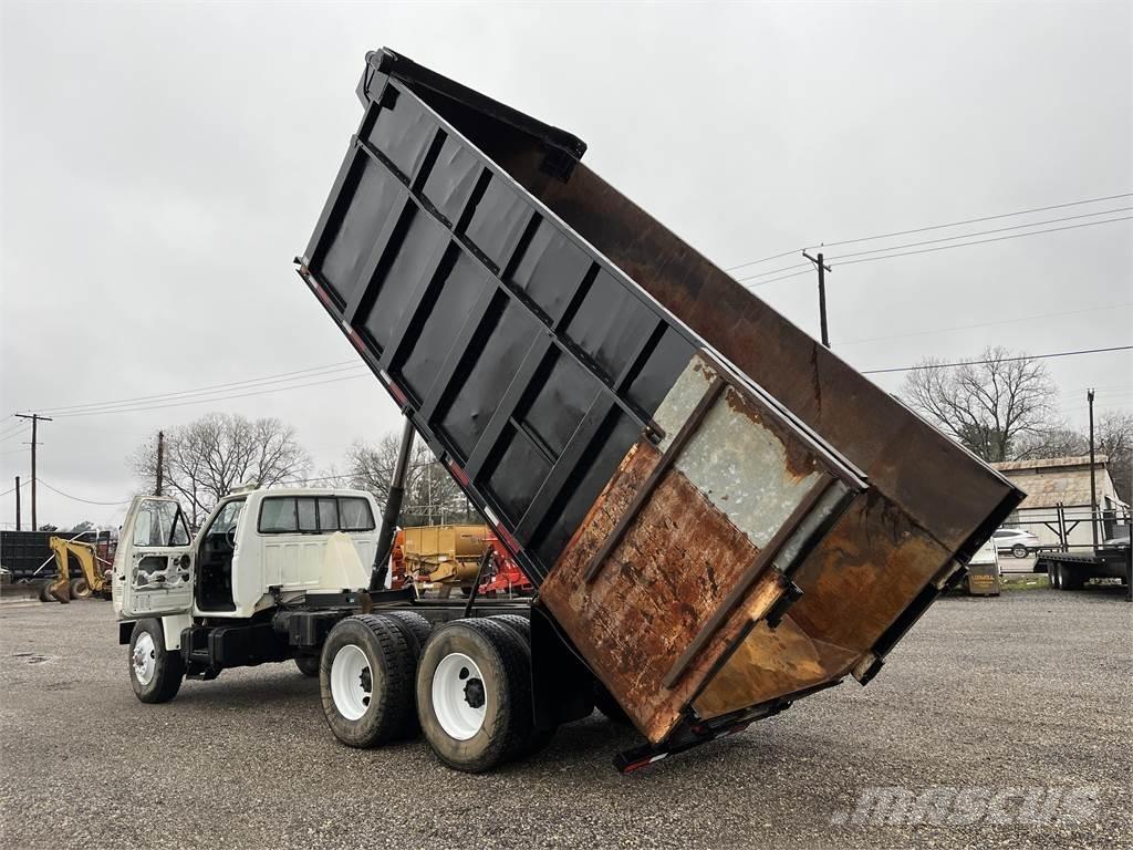 Ford FT900 Camion ribaltabili
