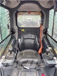 John Deere 325G Mini Pale Gommate