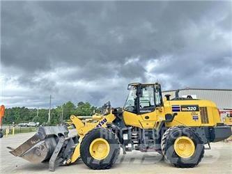 Komatsu WA320-8 Pale gommate