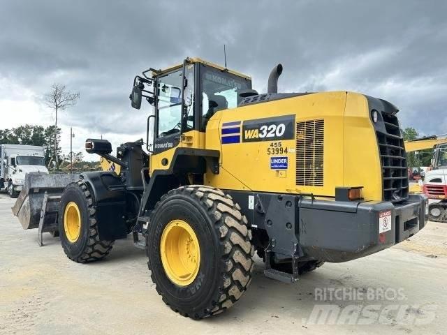 Komatsu WA320-8 Pale gommate
