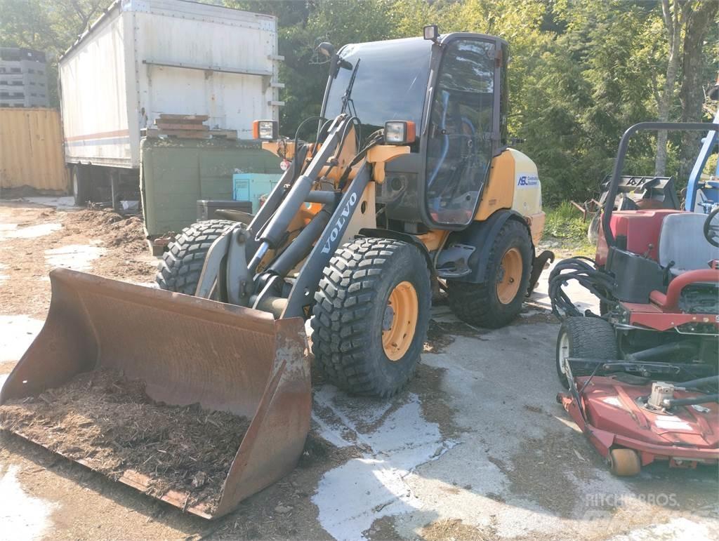 Volvo D20L Pale gommate