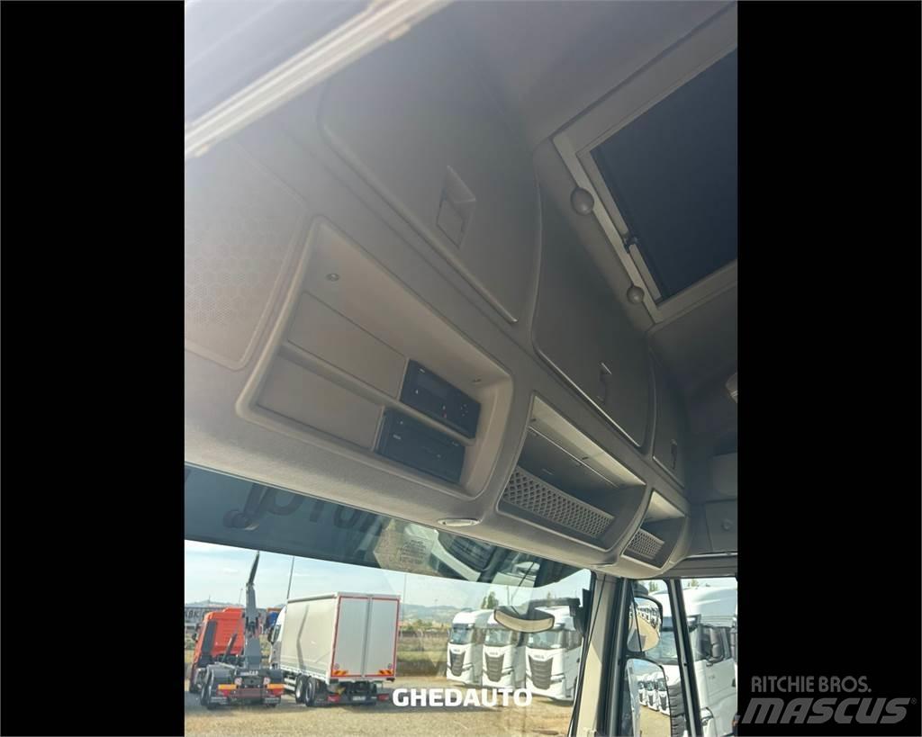 Iveco AS440S48T/P Camion cassonati