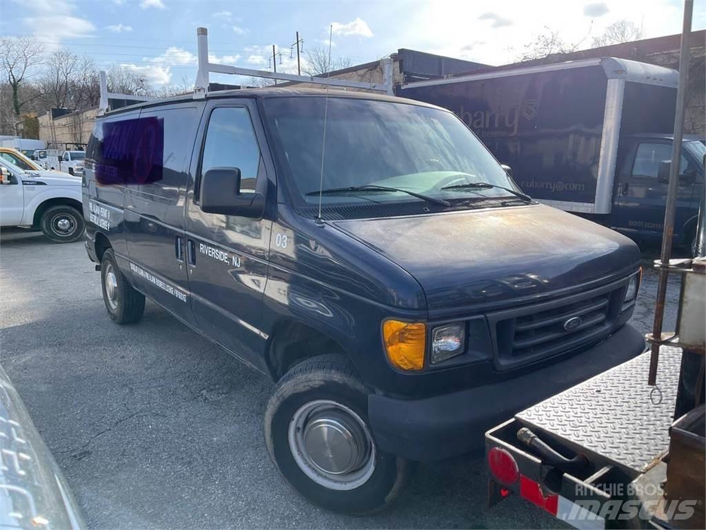 Ford E-Series Furgone chiuso
