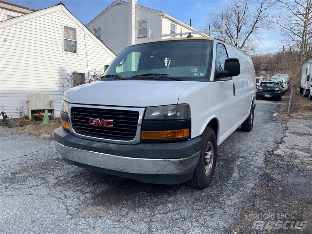 GMC Savana Furgone chiuso