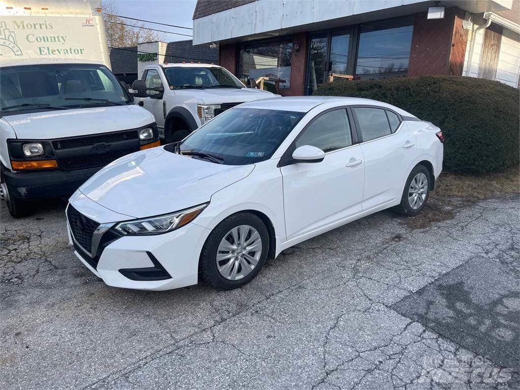 Nissan Sentra Auto