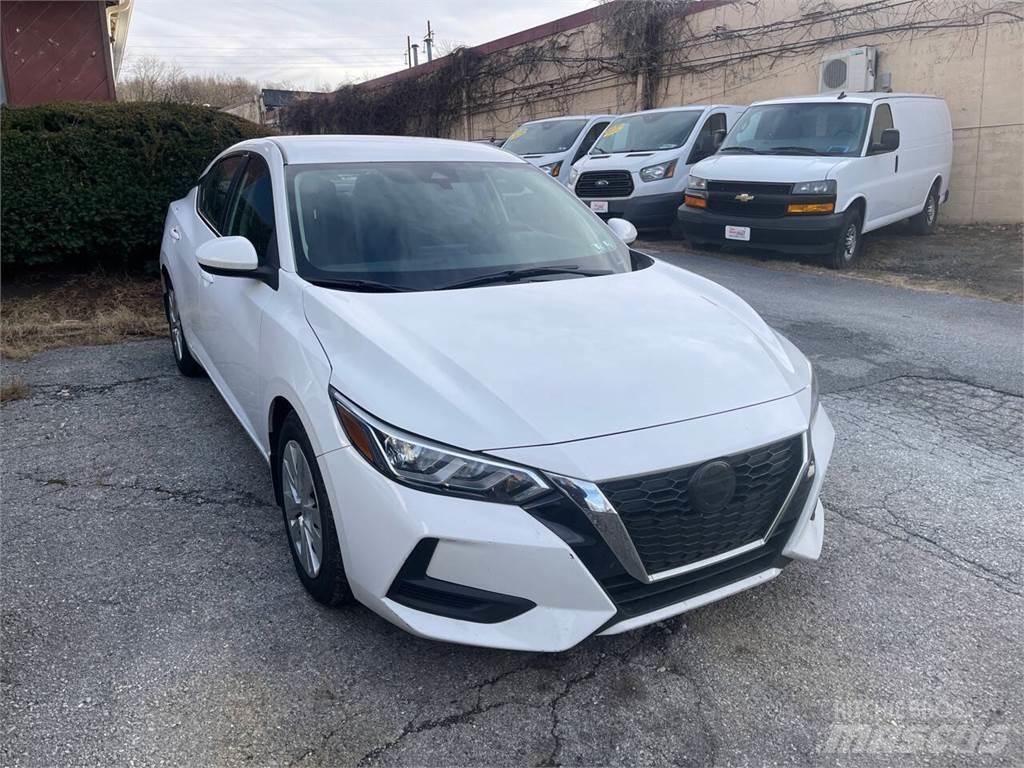 Nissan Sentra Auto