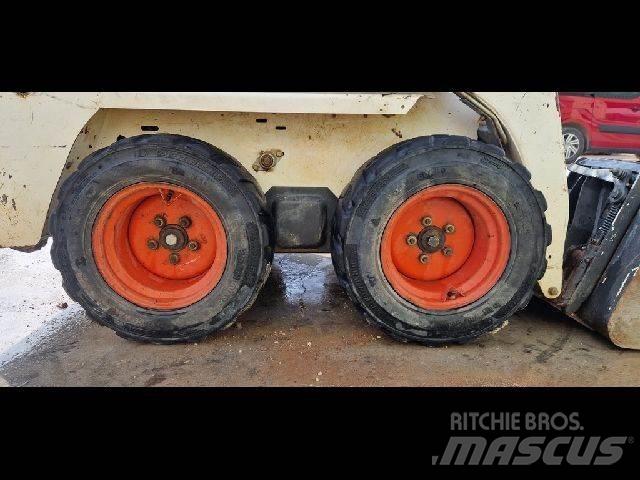 Bobcat S70 Pale gommate