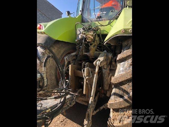 CLAAS AXION 850 Trattori