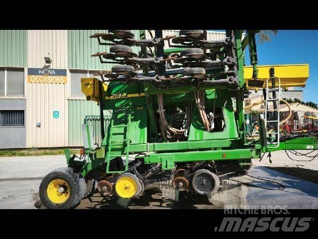 John Deere 750A Altre macchine e accessori per la semina