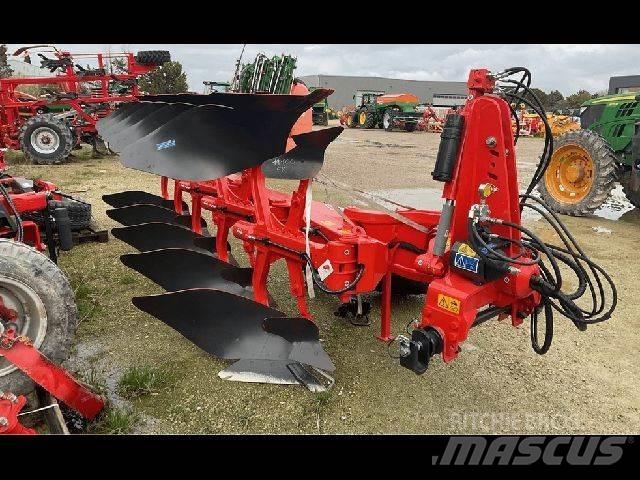 Kuhn VM153 Aratri convenzionali
