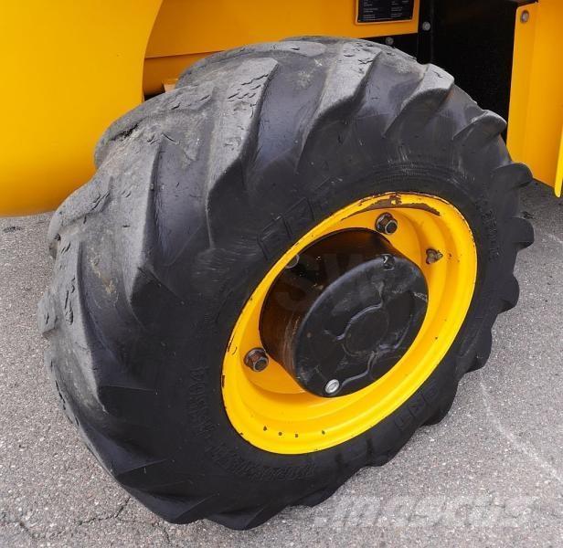 JCB 940-4 Elevatore per esterni