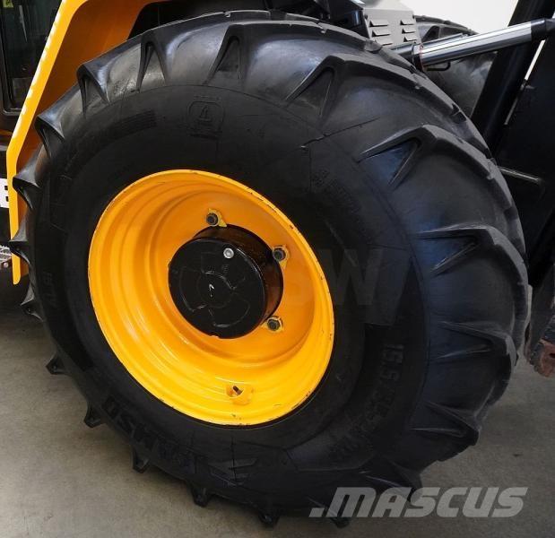 JCB 940-4 Elevatore per esterni