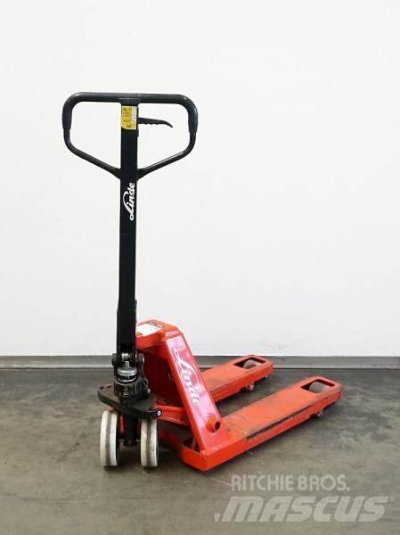 Linde HPT M 15 Transpallet elettrici a timone