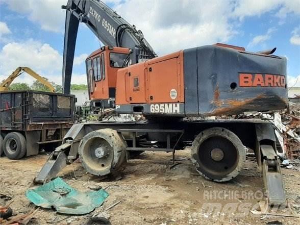 Barko 695MH Movimentazione rifiuti