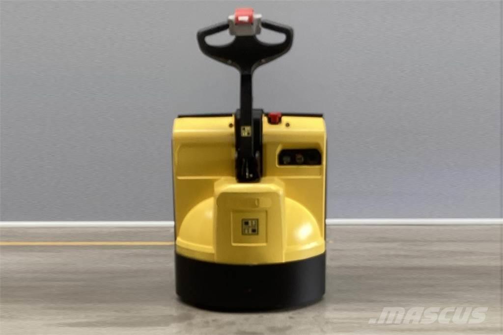 Hyster P1.6 Transpallet uomo a terra
