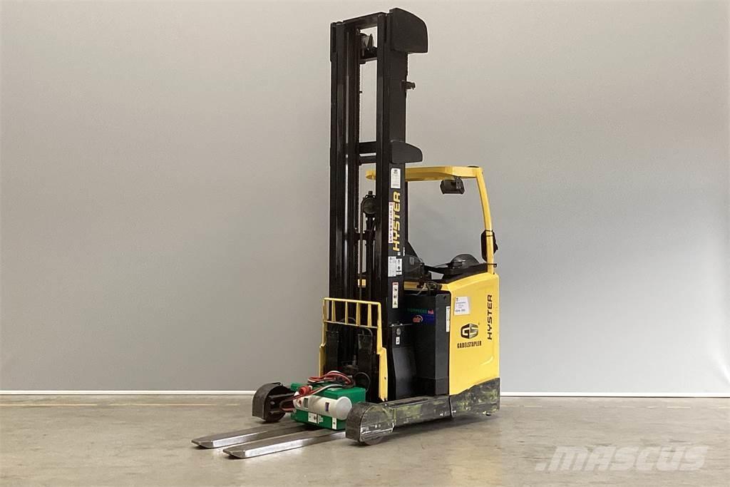 Hyster R1.6 Carrello retrattile