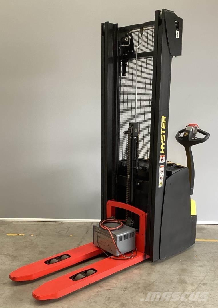 Hyster S1.4 Transpallet uomo a terra