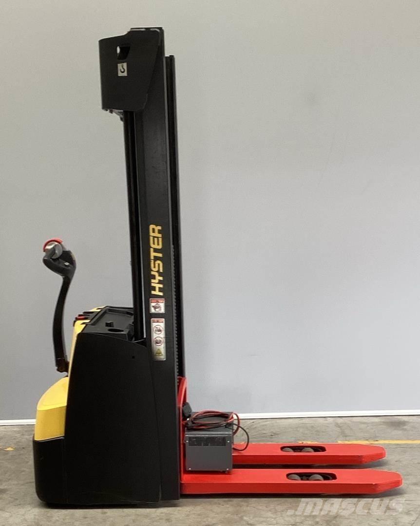 Hyster S1.4 Transpallet uomo a terra