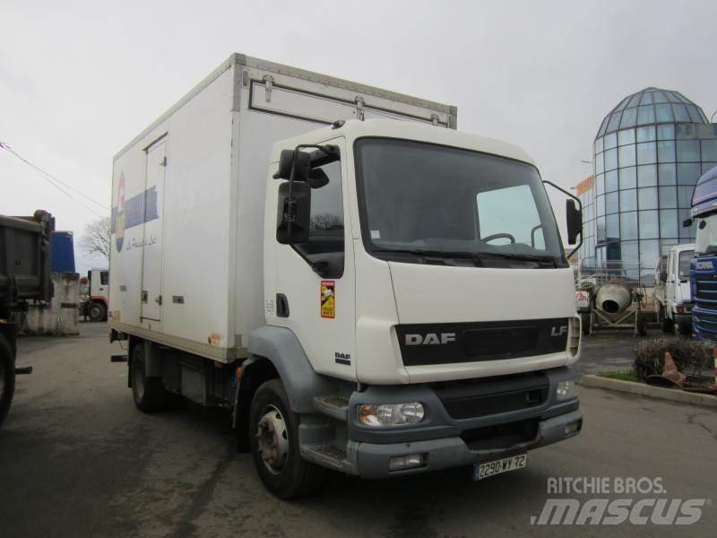 DAF LF 220 Camion per trasporto animali
