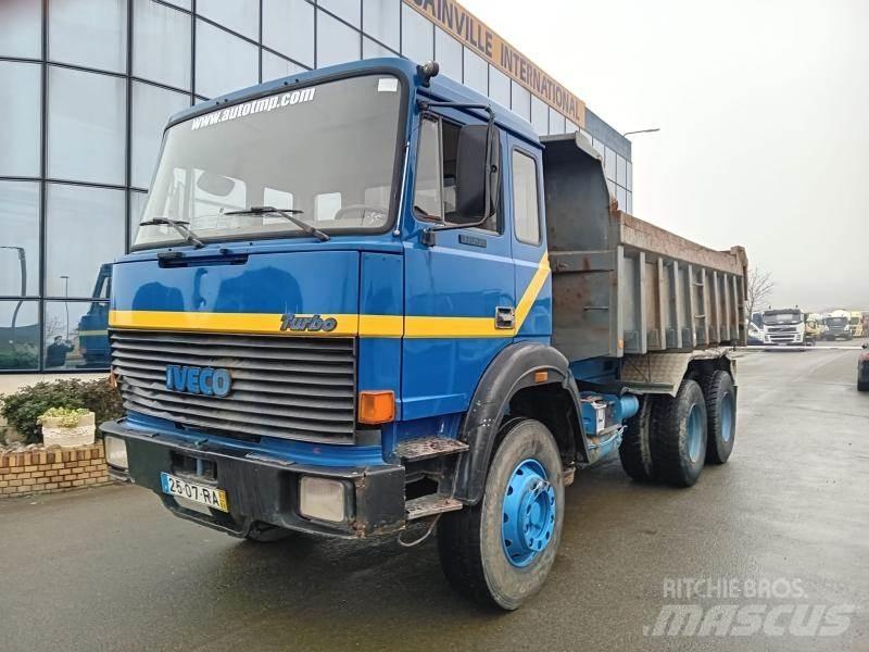 Iveco 260 36H Camion ribaltabili
