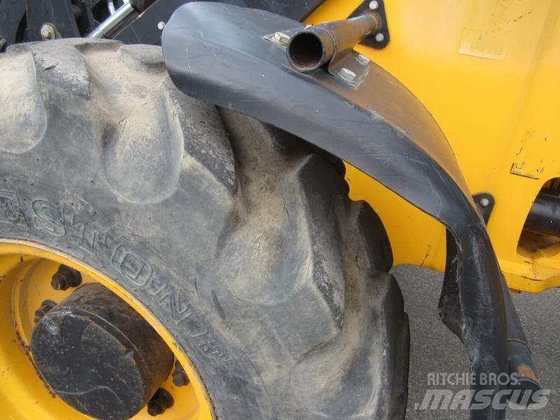 JCB 406 Pale gommate