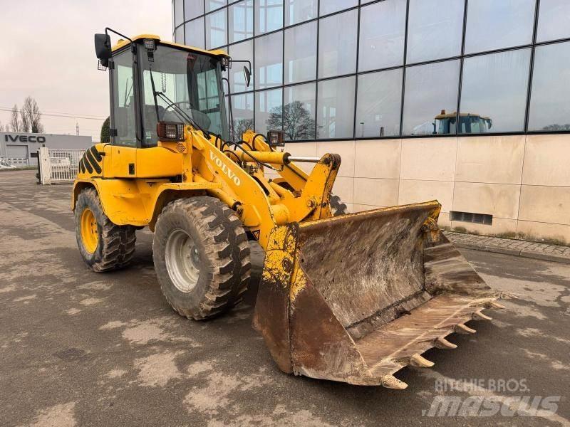 Volvo L 35 BZ Pale gommate