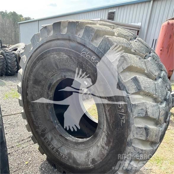 BKT 875/65R29 Pneumatici, ruote e cerchioni