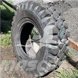  CAMSO 17.5X25 Pneumatici, ruote e cerchioni