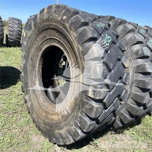 Maxim 20.5X25 Pneumatici, ruote e cerchioni