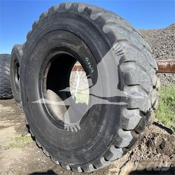 Titan 20.5R25 Pneumatici, ruote e cerchioni