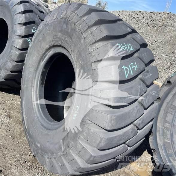 Titan 23.5x25 Pneumatici, ruote e cerchioni