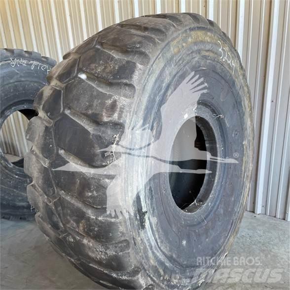 Titan 29.5R25 Pneumatici, ruote e cerchioni