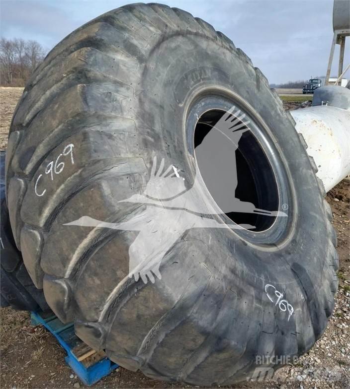 Titan 29.5x25 Pneumatici, ruote e cerchioni