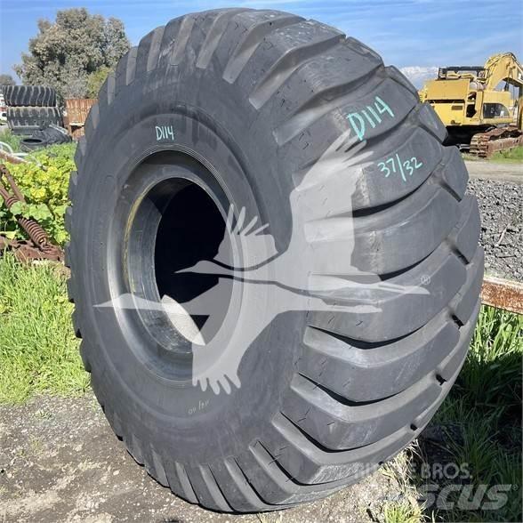 Titan 29.5x25 Pneumatici, ruote e cerchioni