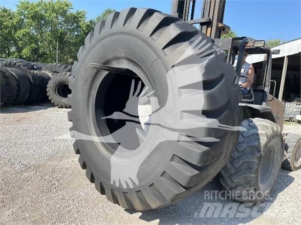 Titan 37.5X39 Pneumatici, ruote e cerchioni