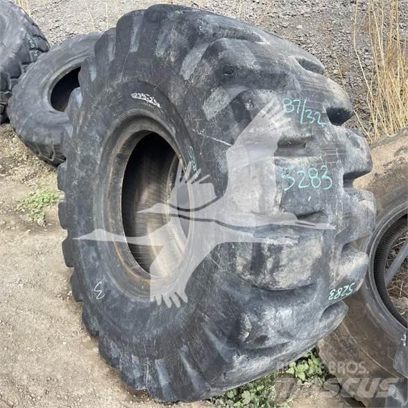 Toyo 23.5x25 Pneumatici, ruote e cerchioni